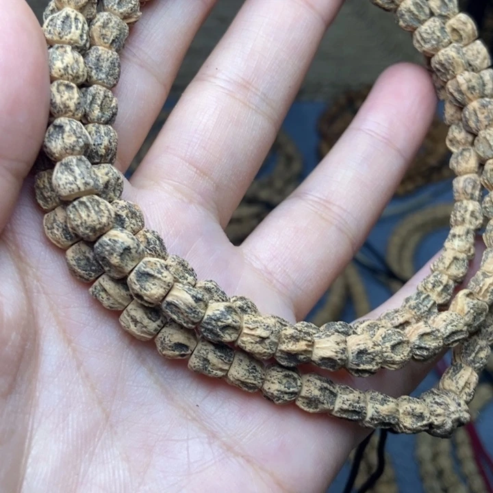 【闪购商品】吊坠柏香籽/百香籽