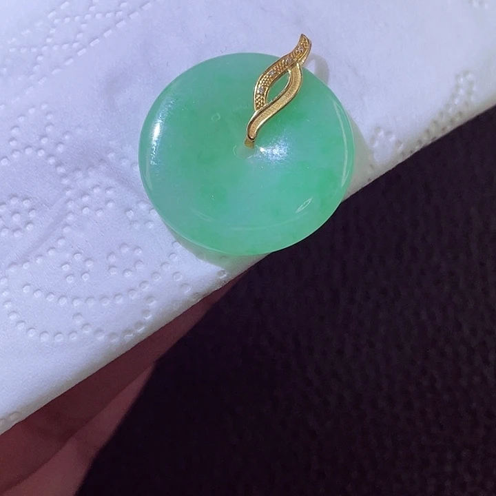 颈饰18K金镶嵌翡翠翡翠