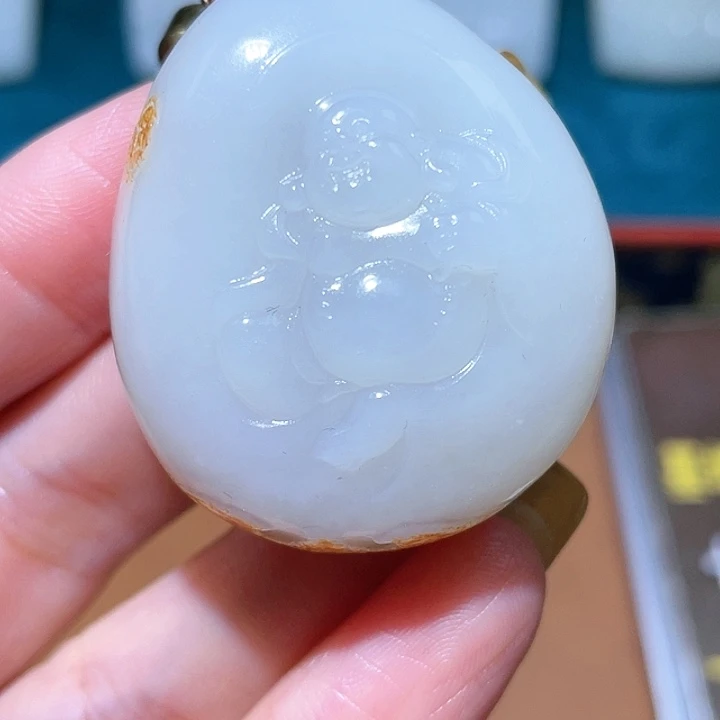 橙***意颈饰未镶嵌和田玉