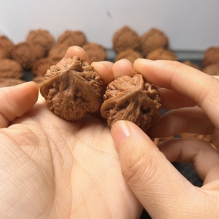 文玩核桃把件32文山