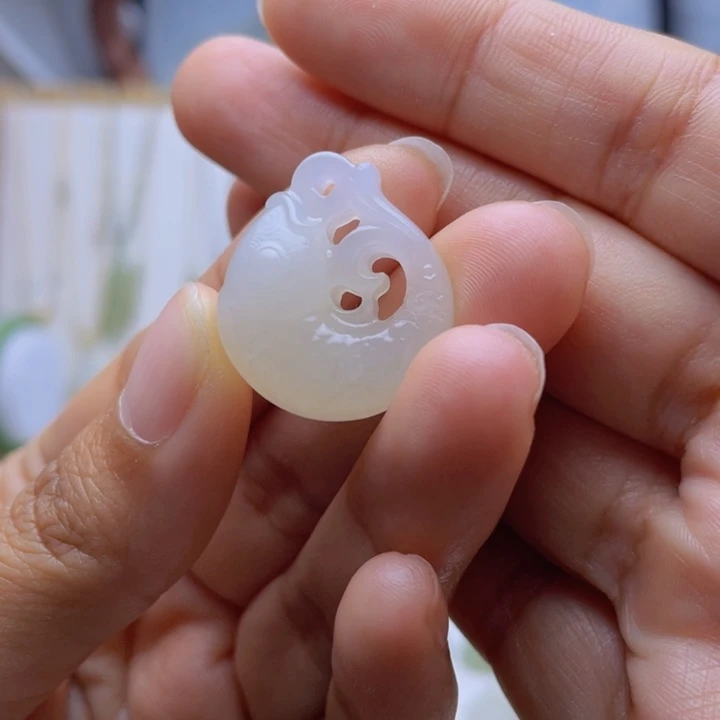 和田玉未镶嵌吊坠(不含链)