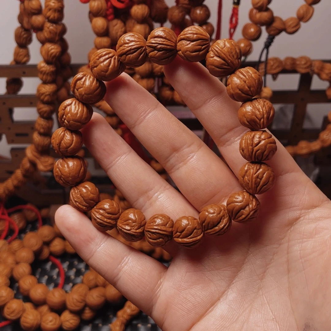 木质类龙纹桃枭手串