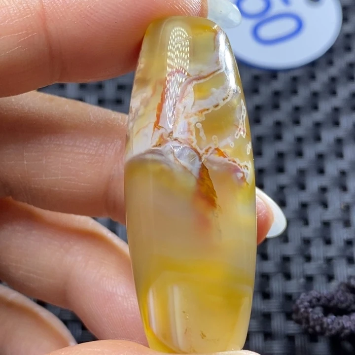 未镶嵌颈饰玛瑙/玉髓宝*