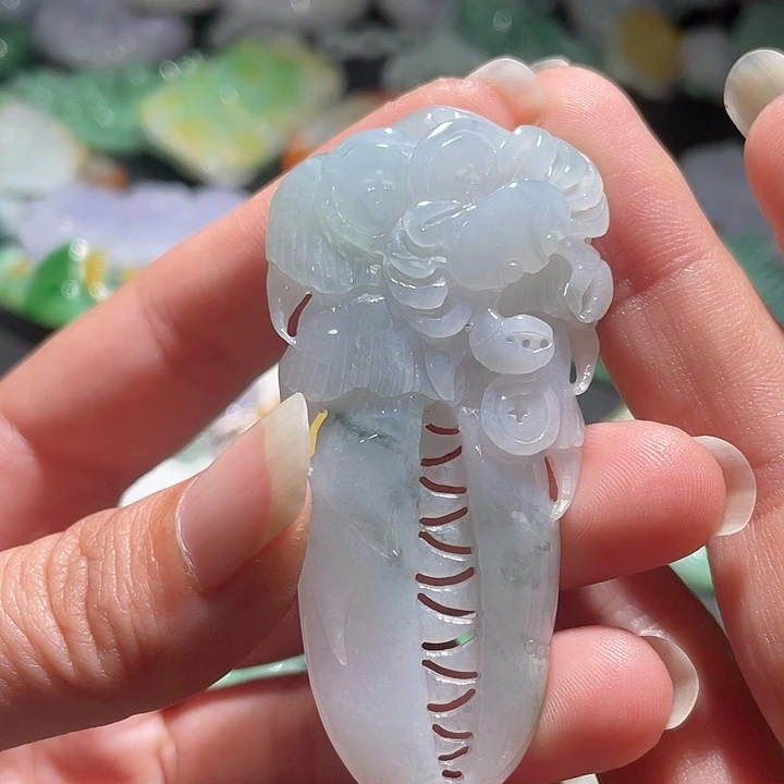 颈饰未镶嵌翡翠天