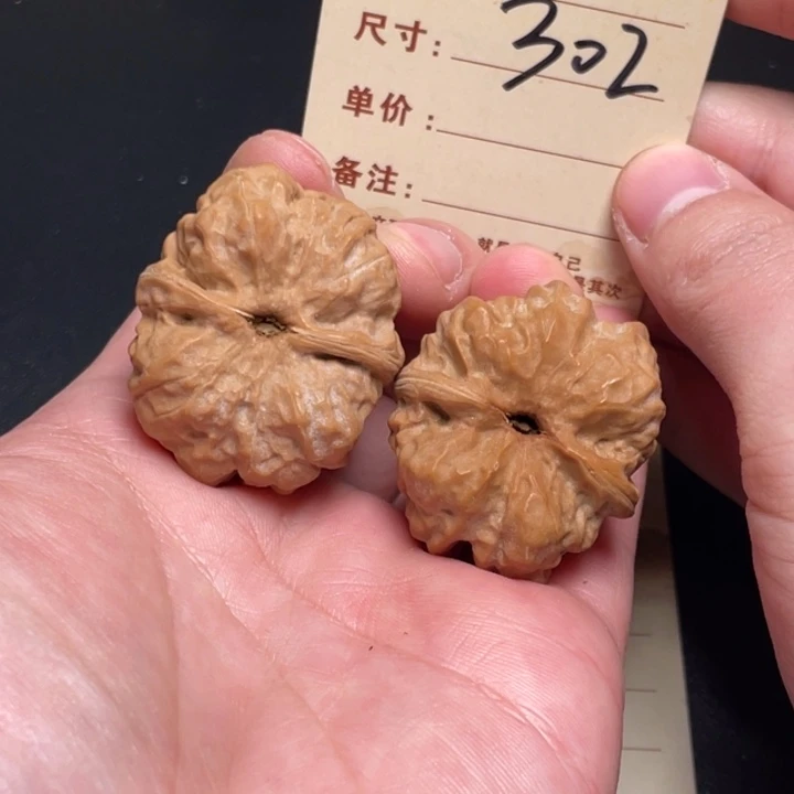 把件文玩核桃蛙蛙34尺白茬打底发302