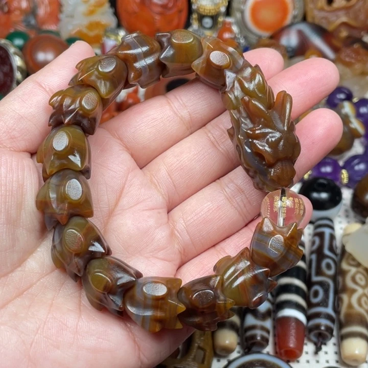 用***1玛瑙/玉髓未镶嵌颈饰