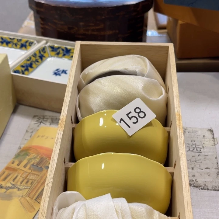 晴***.盖碗瓷器制作工艺精湛