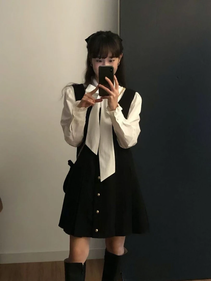 【莫德女孩】韩国复古法式金扣无袖背心西装连衣裙➕纯色长袖棉衬衫