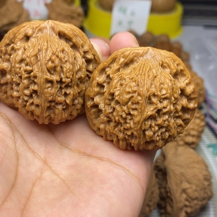 文玩核桃把件南疆石45