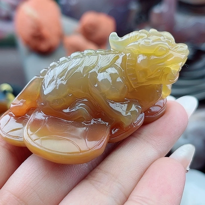 红***缘玛瑙未镶嵌手饰吊坠