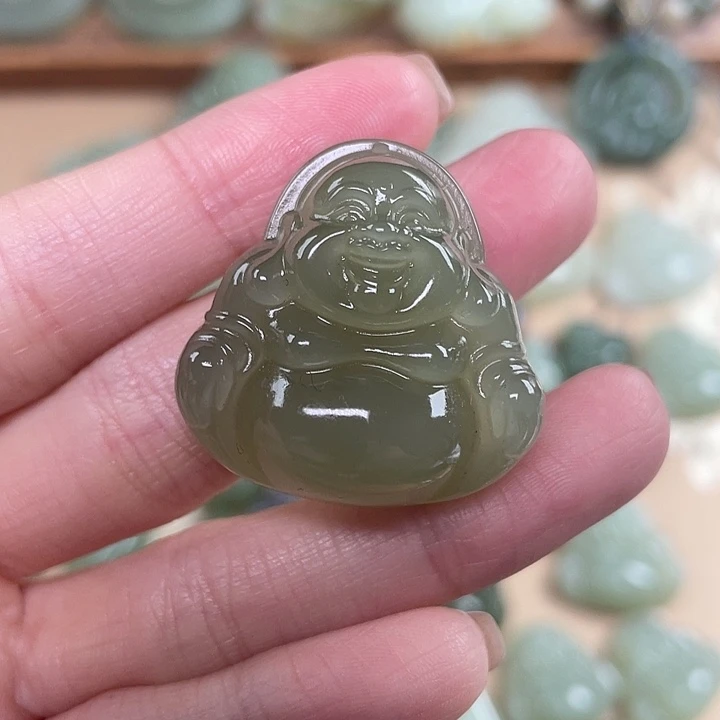 和田玉颈饰未镶嵌男**色小包容佛