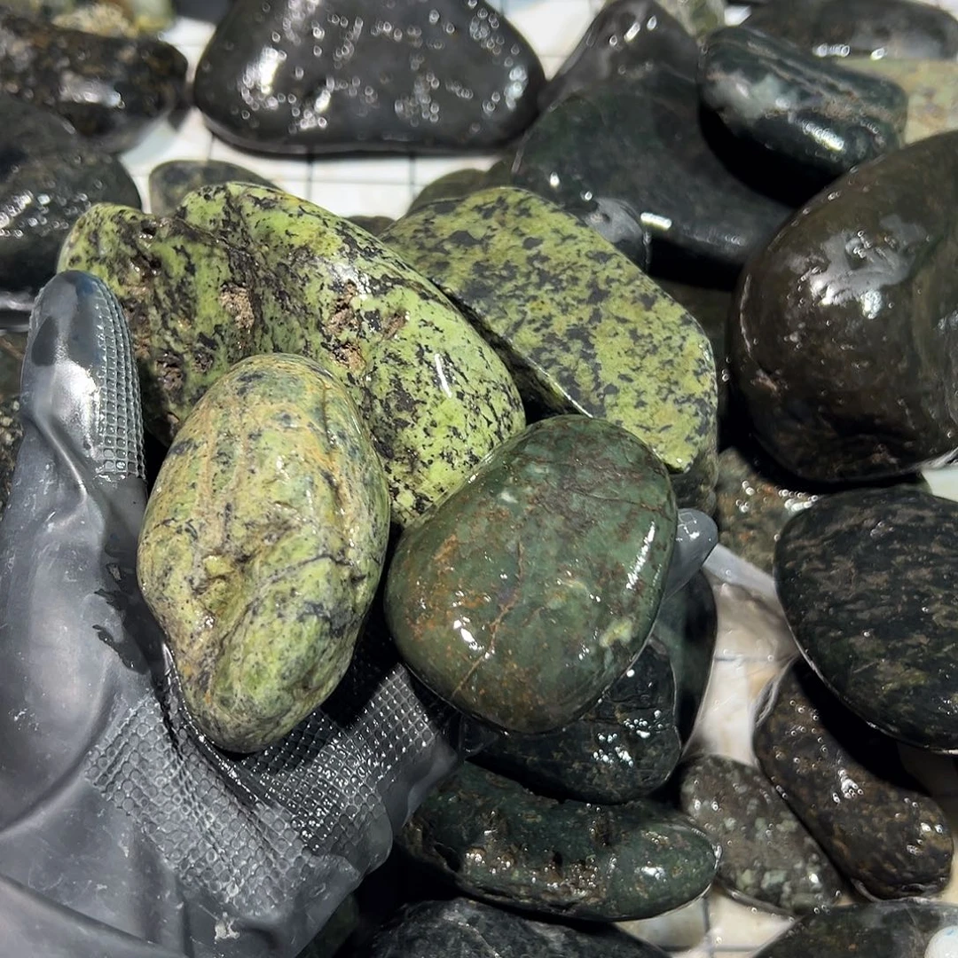 合金蛇纹石玉西藏藏玉药王石倍****赵