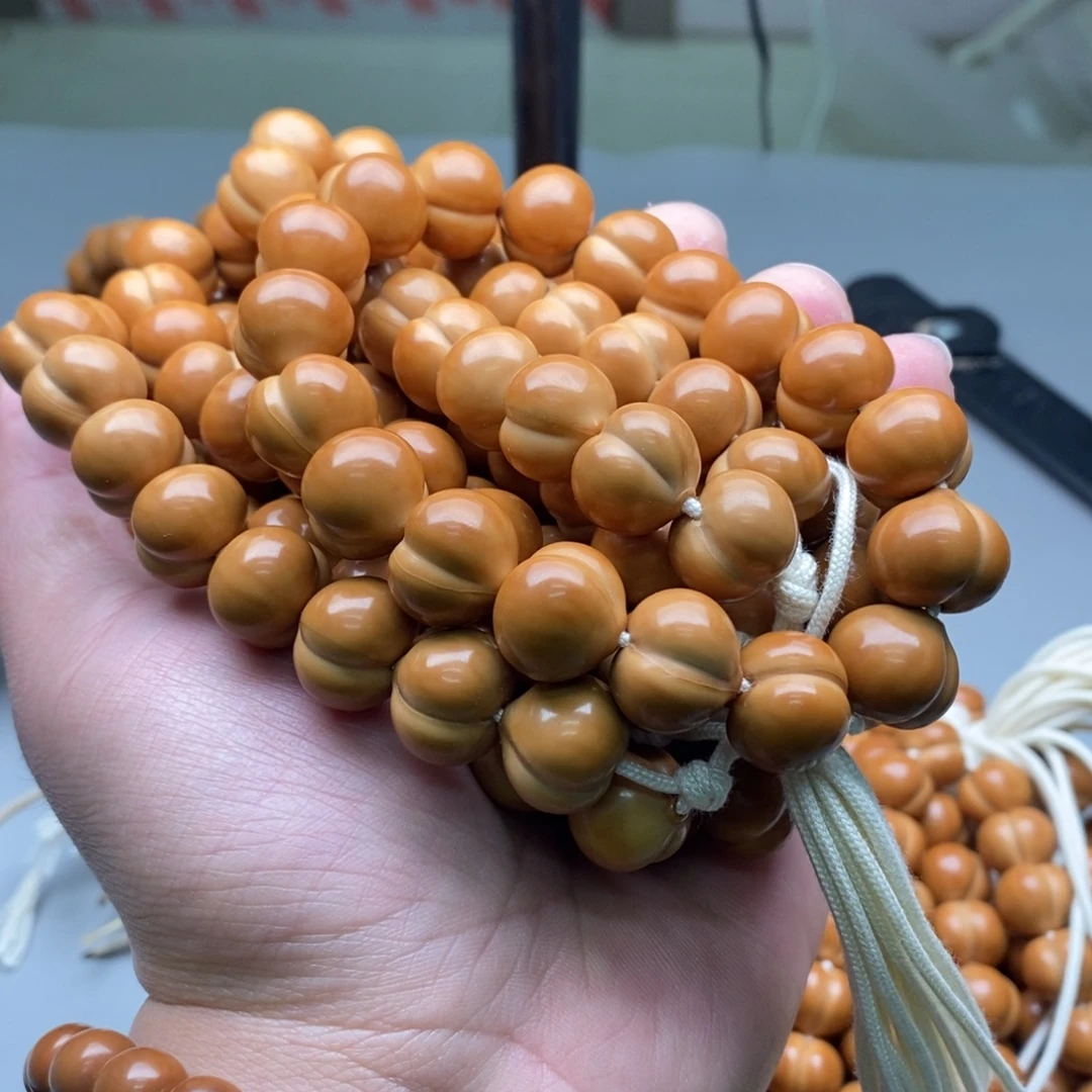 吊坠猴头核桃屁桃