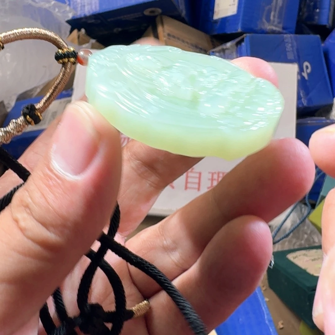 和田玉（糖玉）未镶嵌颈饰