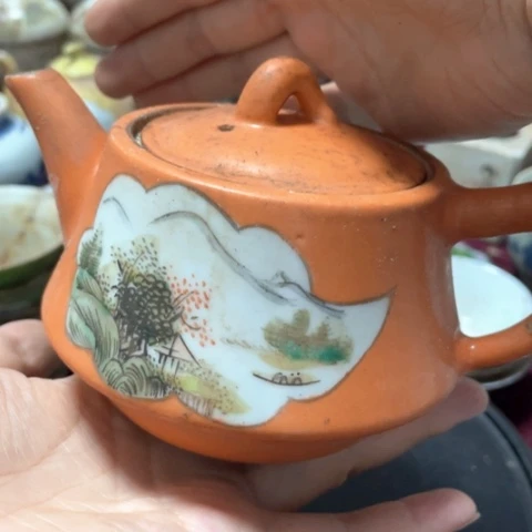 粉彩手把件鼻烟壶