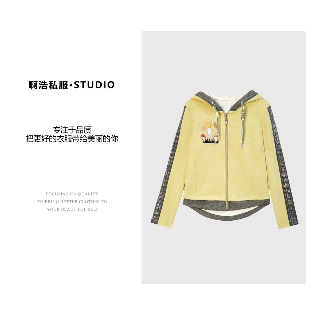 【罗伯特歌美】冬装加绒时尚黄色烫钻蘑菇休闲外套#9621