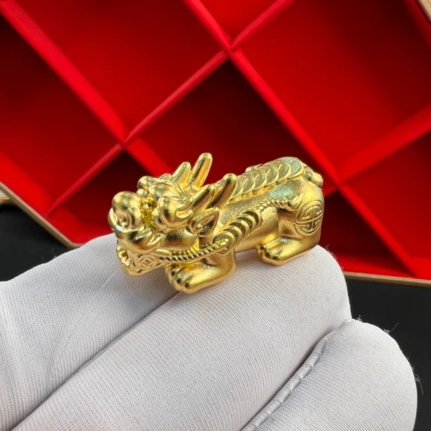 吊坠足银 貔貅3D工艺非常硬（总重约9克左右）