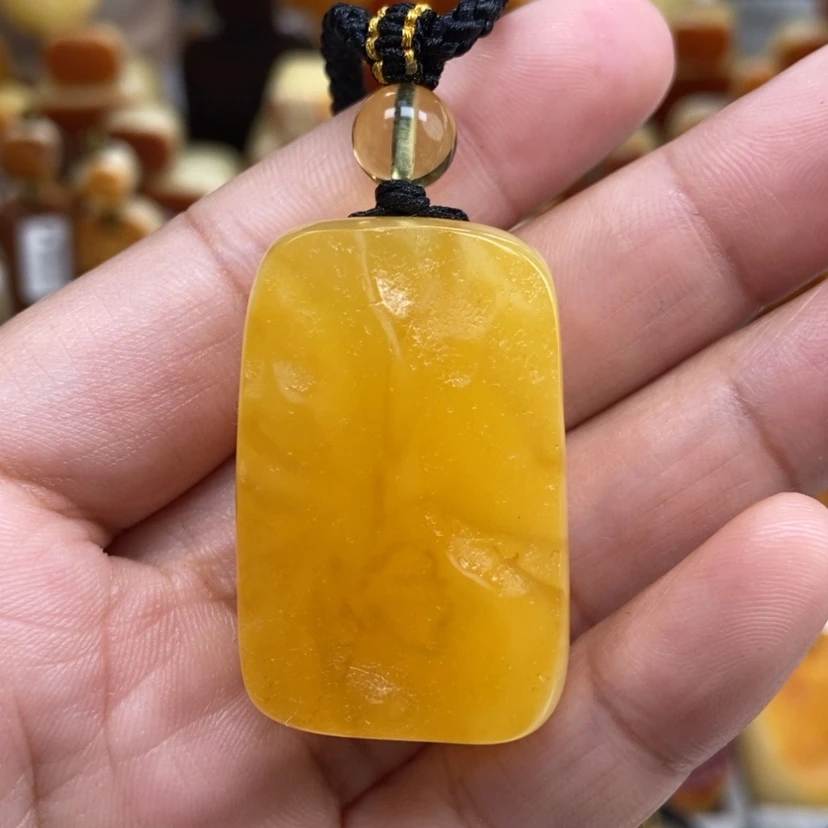 【闪购商品】琥珀颈饰未镶嵌