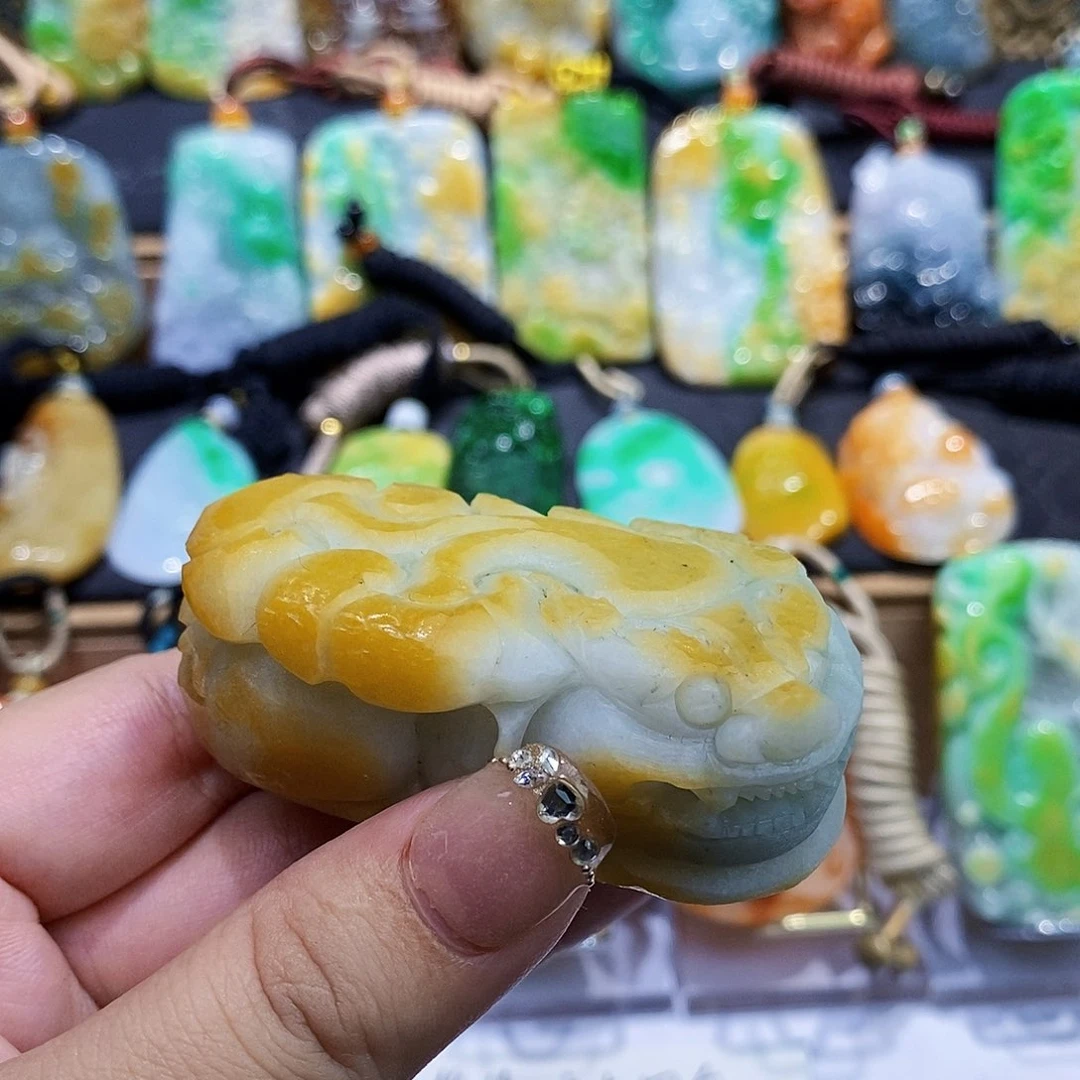 定制翡翠未镶嵌翡翠