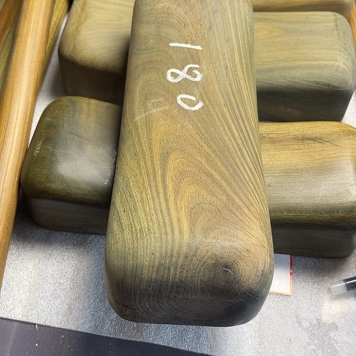 巴拉圭绿檀木枕头