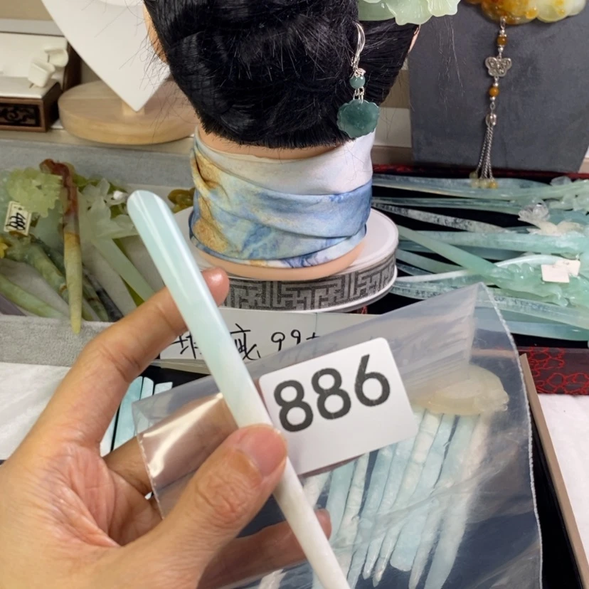 【闪购商品】岫玉发饰合金雪**扬