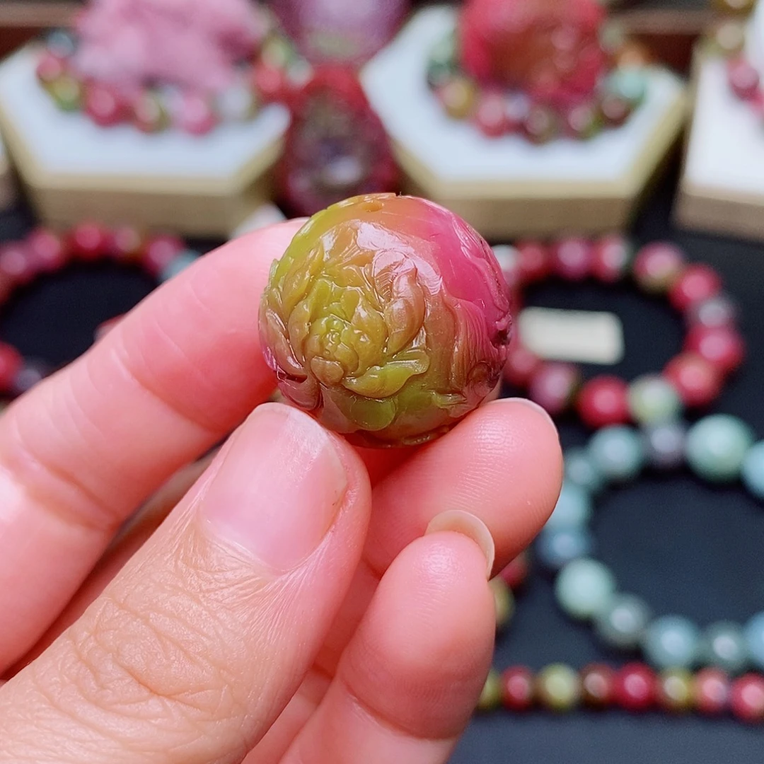 福***姐未镶嵌玛瑙/玉髓珠宝奇石盐源玛瑙定制