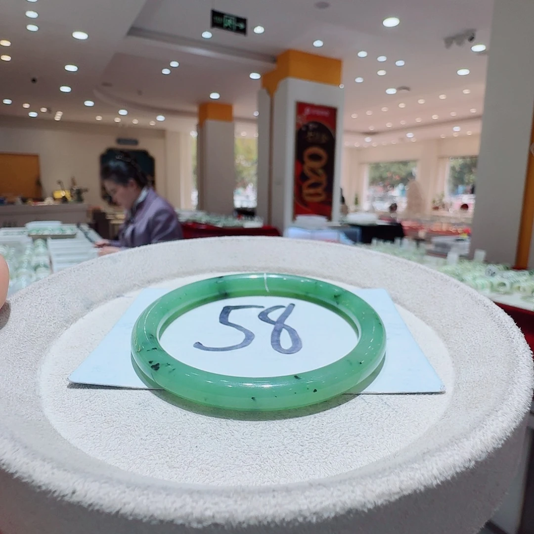 和田玉未镶嵌手镯265