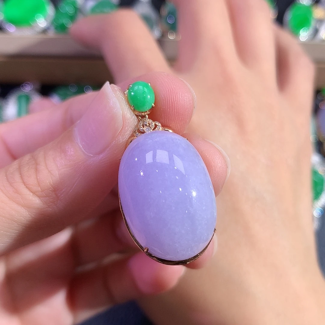 翡翠18K金镶嵌吊坠(赠链)