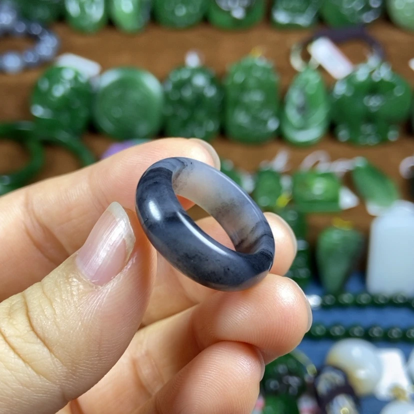 【闪购商品】颈饰未镶嵌和田玉?****?