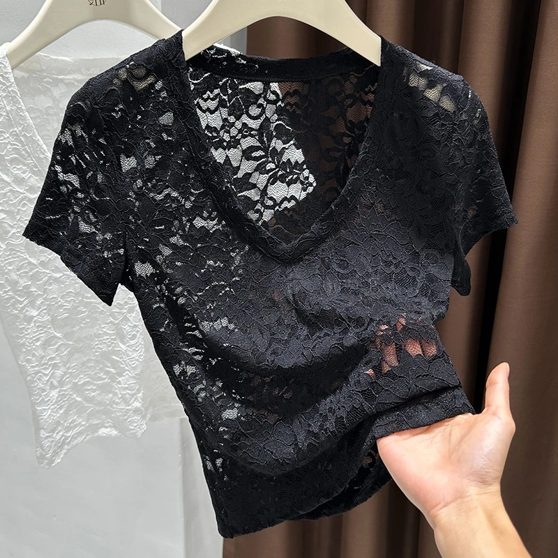 时髦洋气高级感黑色夏季修身上衣透气亲肤镂空蕾丝V领短袖T恤小衫