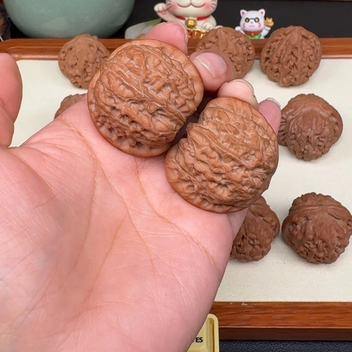 文玩核桃把件血麒麟37