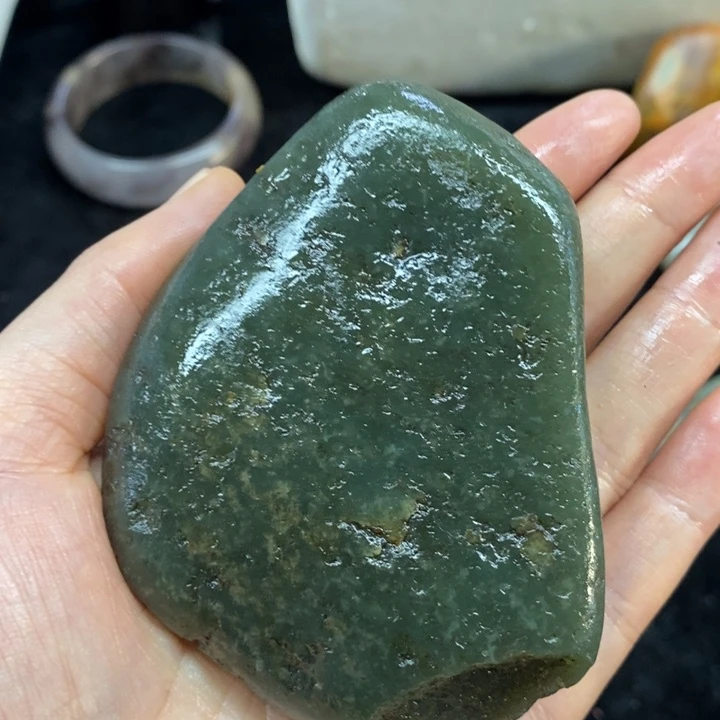 未镶嵌和田玉（糖玉）挂件
