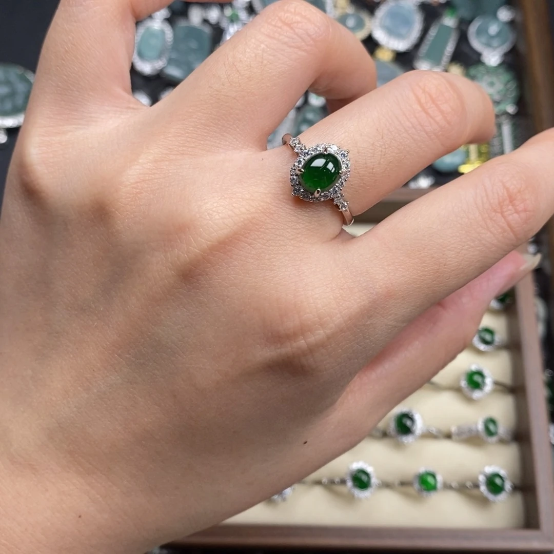 未镶嵌挂件翡翠文*翡翠