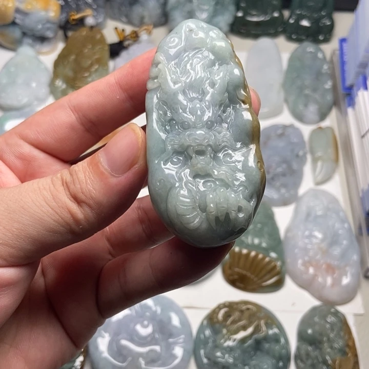 颈饰未镶嵌翡翠龙牌58