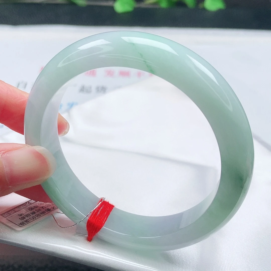 翡翠未镶嵌手镯56圈