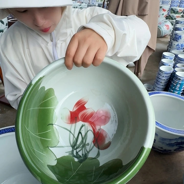 瓷片直径23，高13。。。