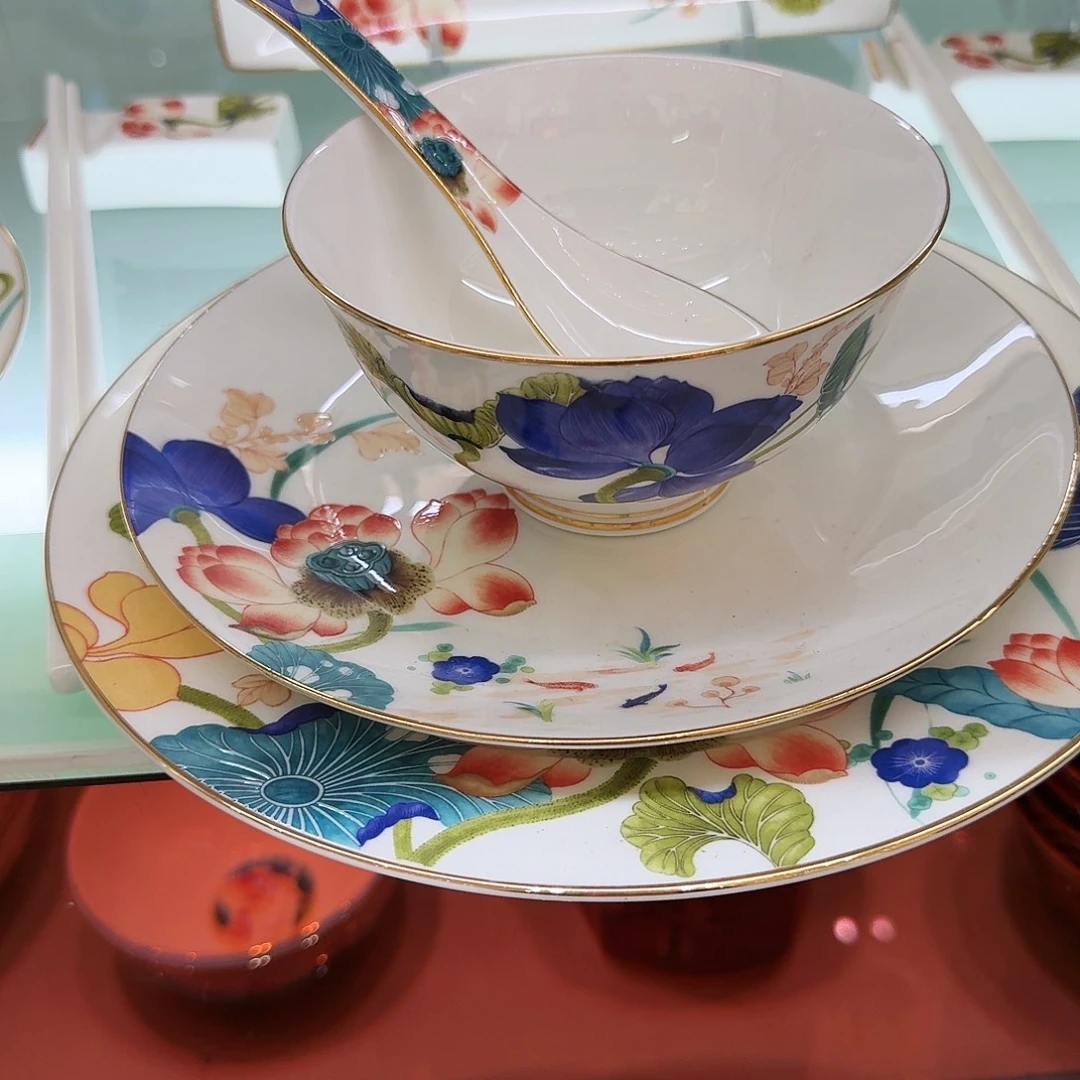 爱****瓷片骨瓷餐具高温陶瓷家用