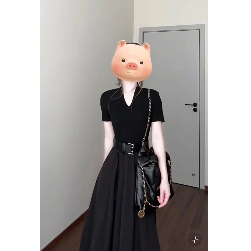 大码【邂逅】简约V领松紧收腰显瘦连衣裙休闲气质高级感法式长裙夏