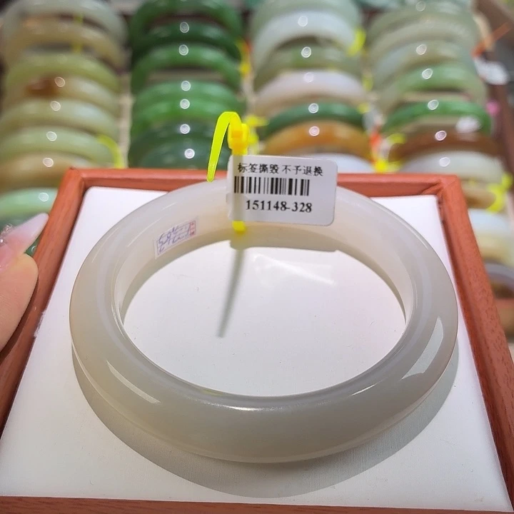 和田玉未镶嵌手镯57 58