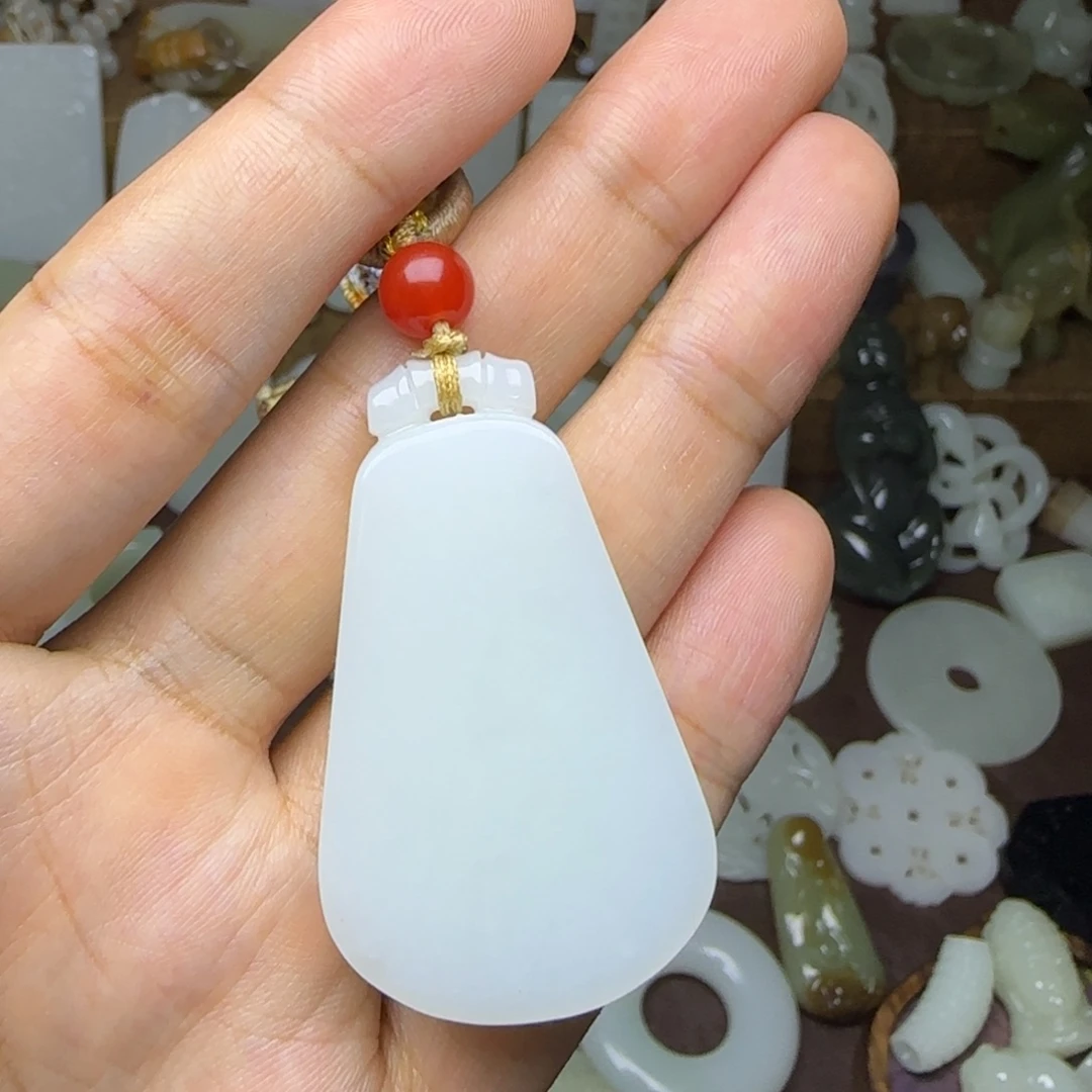 和田玉未镶嵌挂件