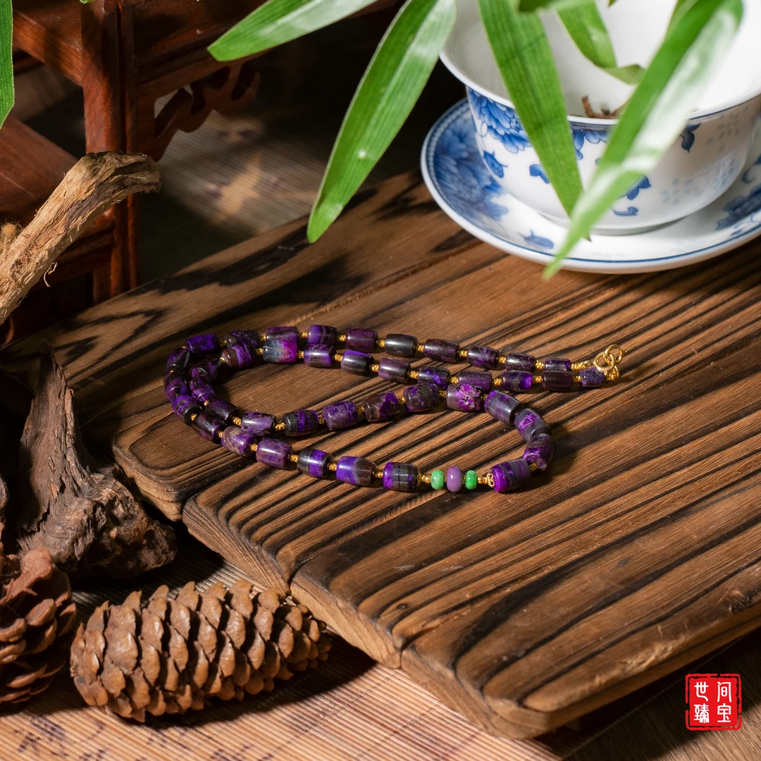 世间臻宝-霓虹丨18K金红丝绒舒俱来桶珠项链/多样性发/P1629/0