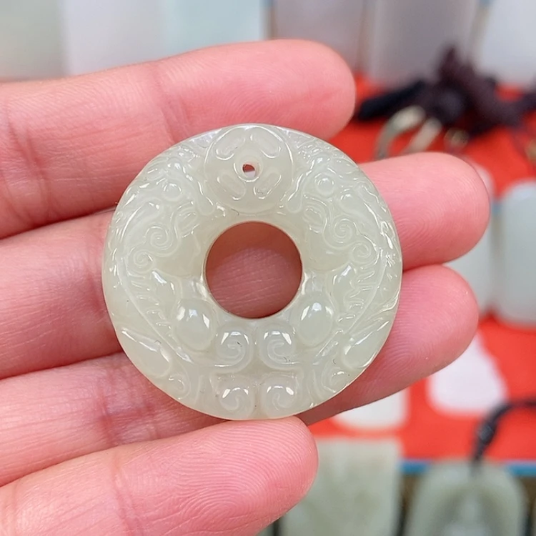 【闪购商品】颈饰未镶嵌和田玉