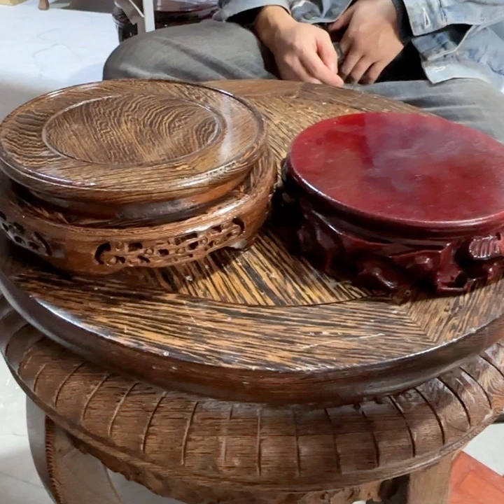 且***容红木工艺品底座等16 14