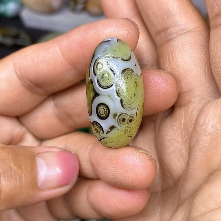 桶珠满眼饰品奇石