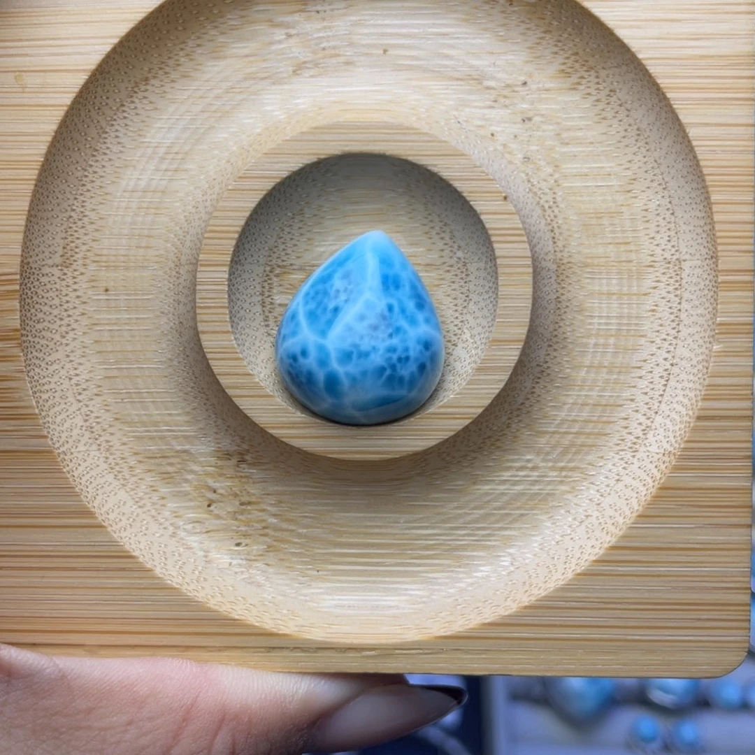 未镶嵌针钠钙石（海纹石）珠宝半成品海纹石水滴