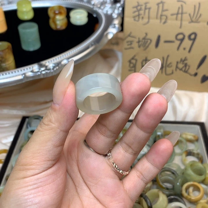 茹***乐合金蛇纹石玉戒指