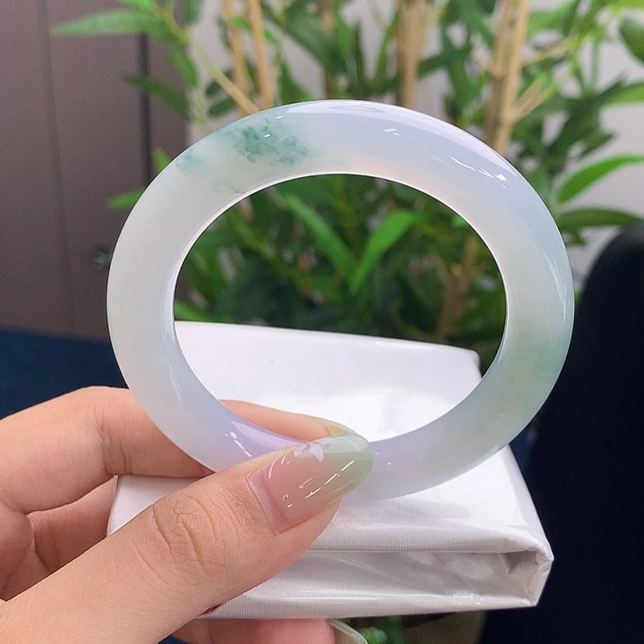 翡翠未镶嵌手镯飘花圆条18