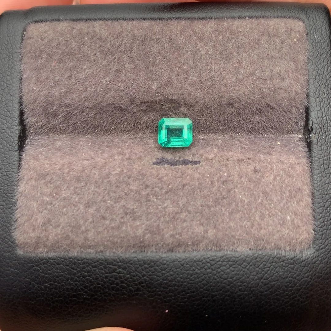 裸石祖母绿0.8ct天然祖母绿