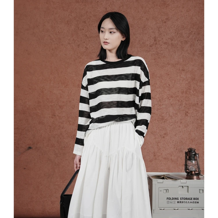 西町村屋休闲慵懒风条纹针织衫女夏季新款文艺百搭小衫XHAB10015