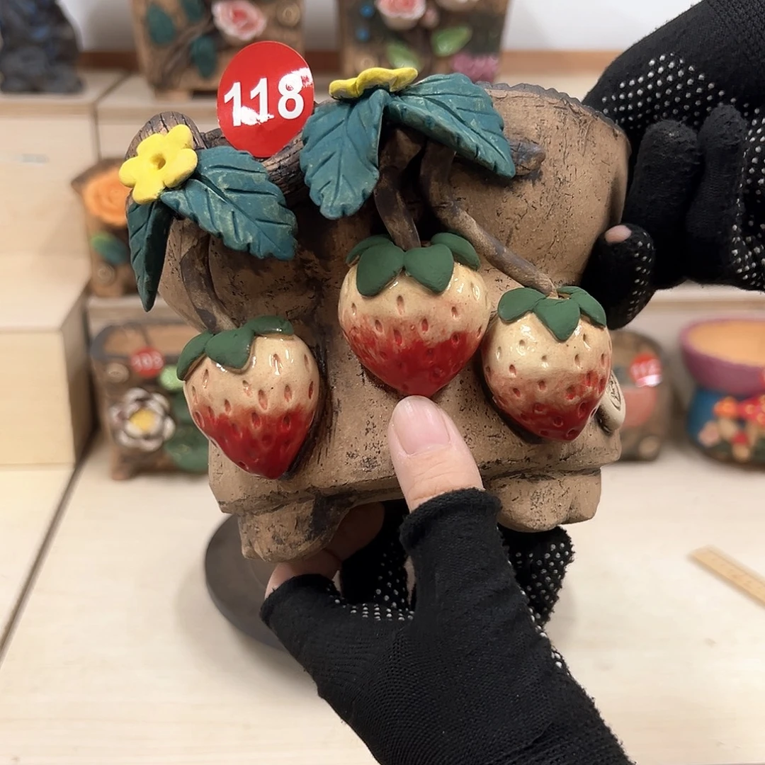 紫砂花盆119号内口14.5高12口不周正